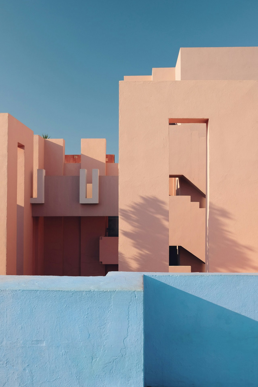 brown concrete building during daytime, Ultra